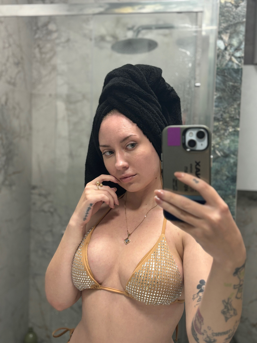 Nude girl KateV in Ribeiran-Pretu