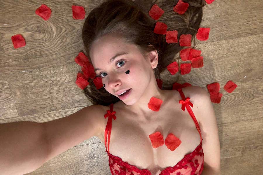 Model Baby Riley in Ribeiran-Pretu