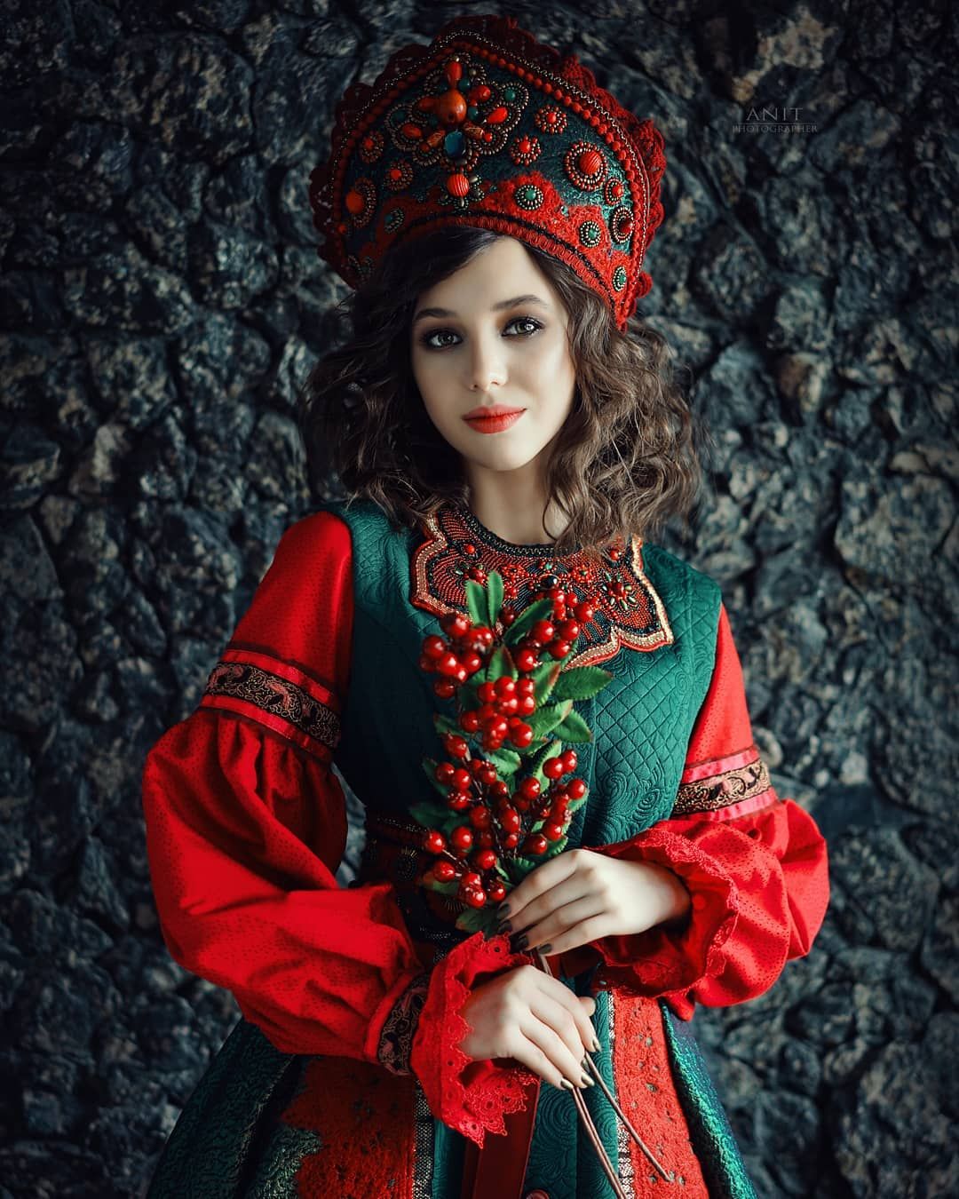 Nude girl Women in Slavic costumes in Ribeiran-Pretu