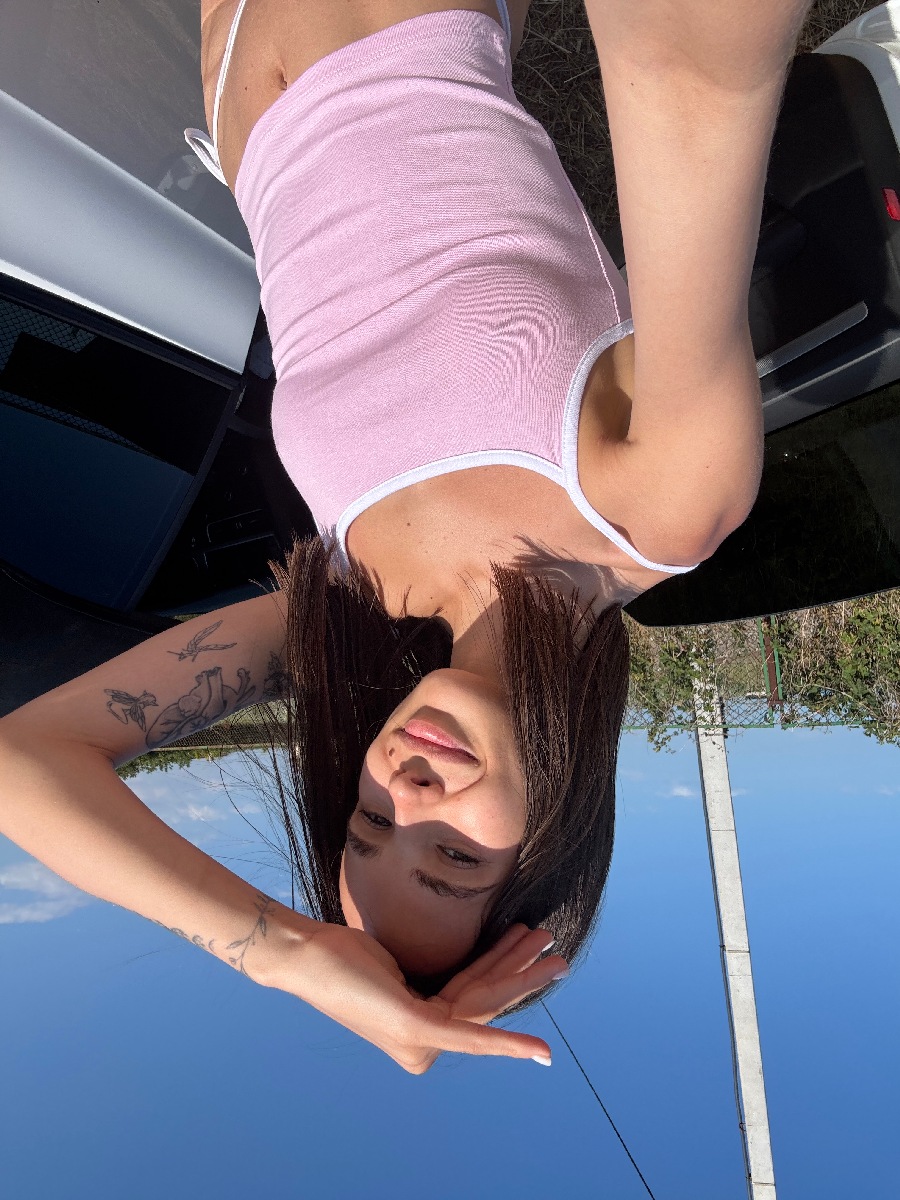 Sexy model Tina in Ribeiran-Pretu